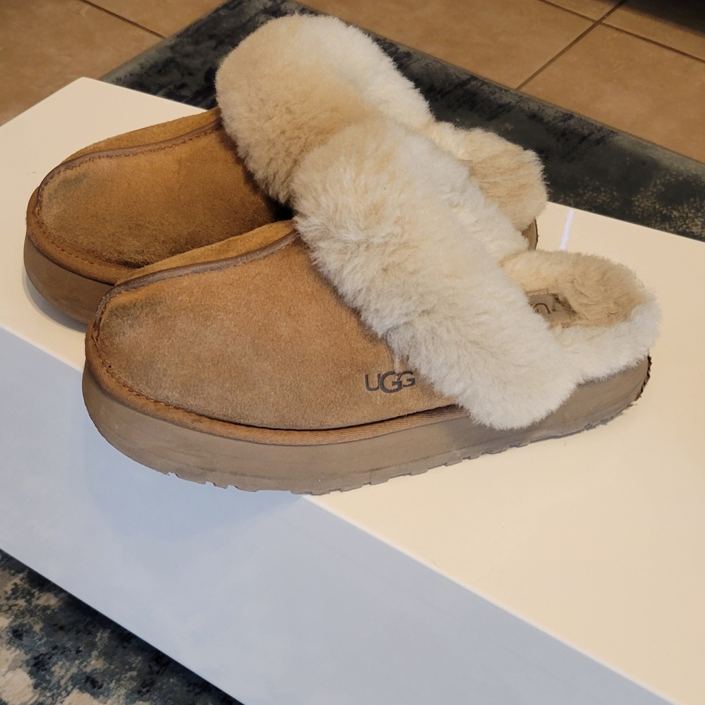 UGG Women's Tan Sheepskin Slippers